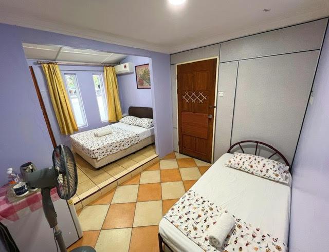 Merdeka Guest House 2 Κουτσίνγκ Εξωτερικό φωτογραφία