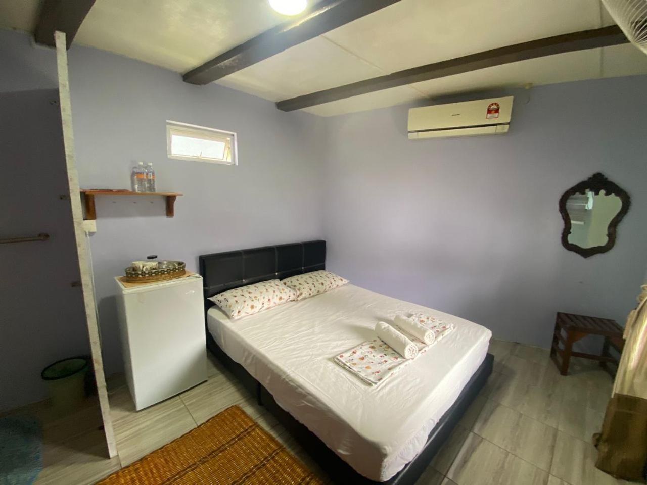 Merdeka Guest House 2 Κουτσίνγκ Εξωτερικό φωτογραφία