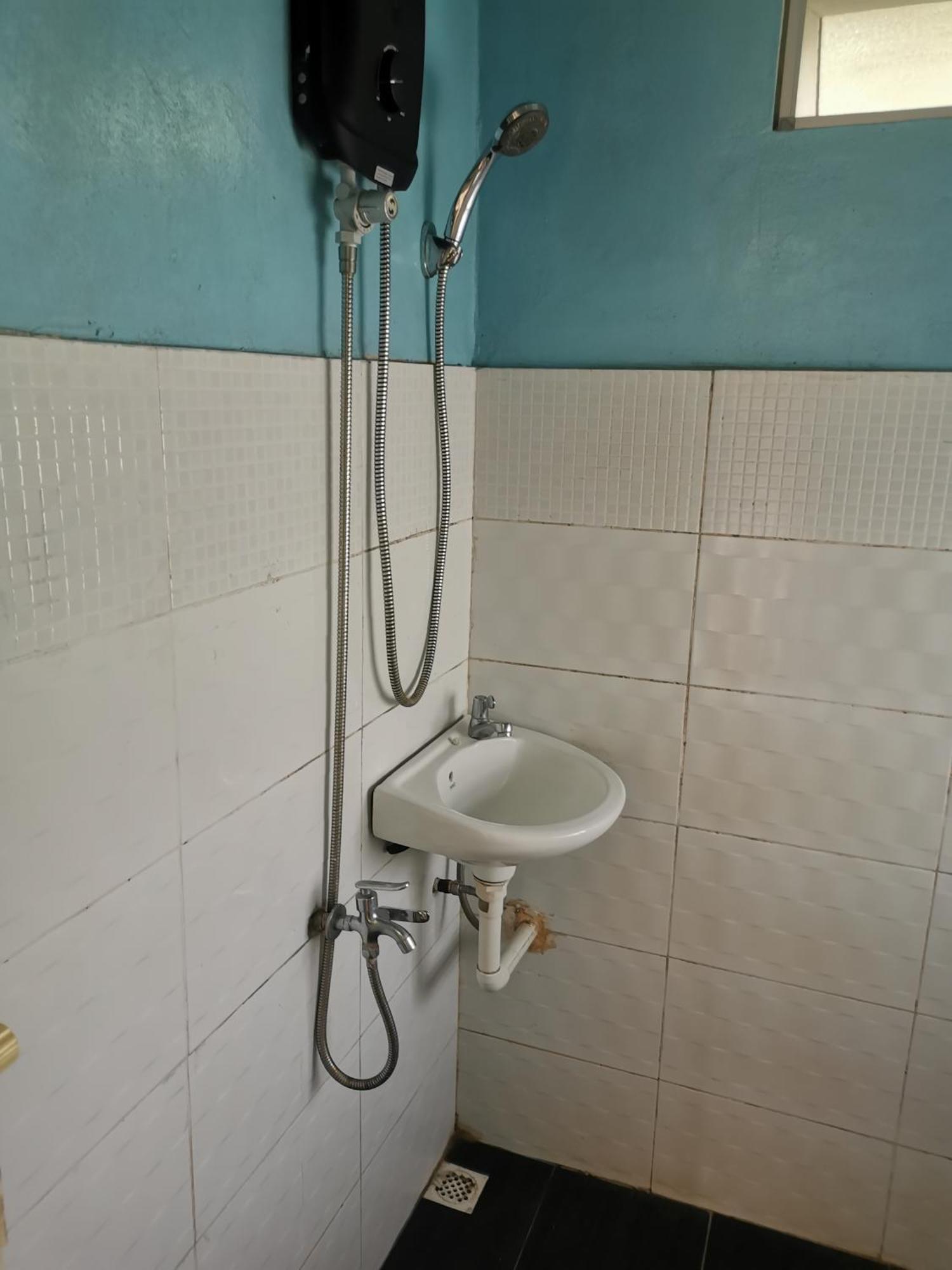 Merdeka Guest House 2 Κουτσίνγκ Εξωτερικό φωτογραφία