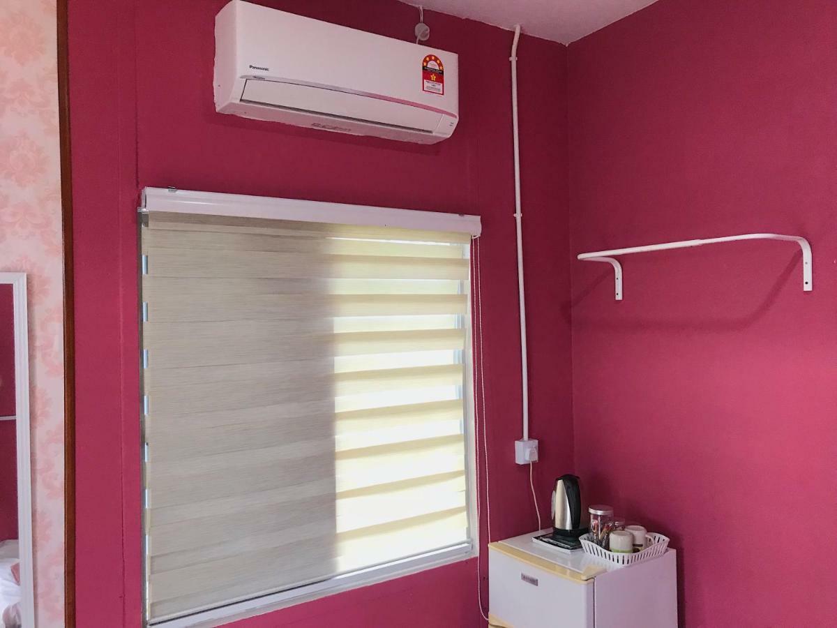 Merdeka Guest House 2 Κουτσίνγκ Εξωτερικό φωτογραφία