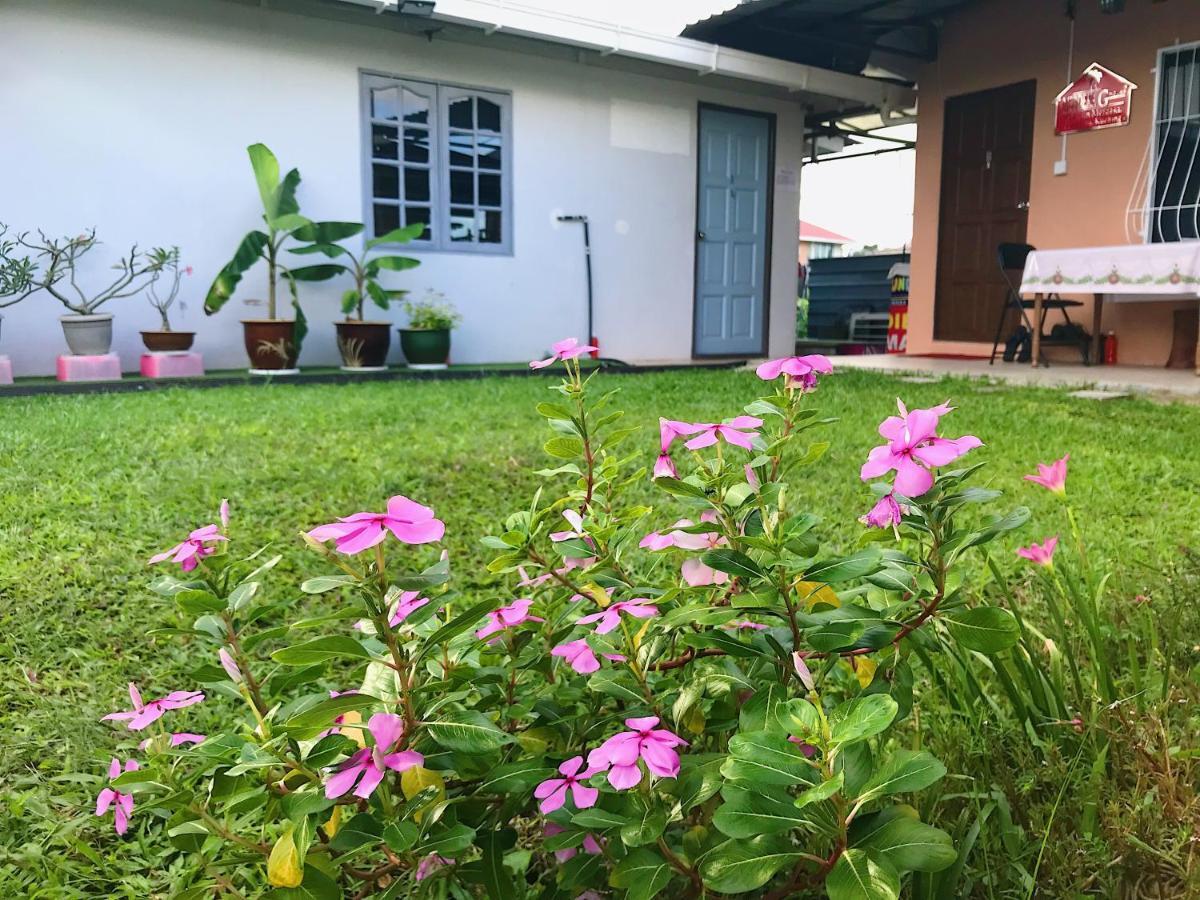 Merdeka Guest House 2 Κουτσίνγκ Εξωτερικό φωτογραφία