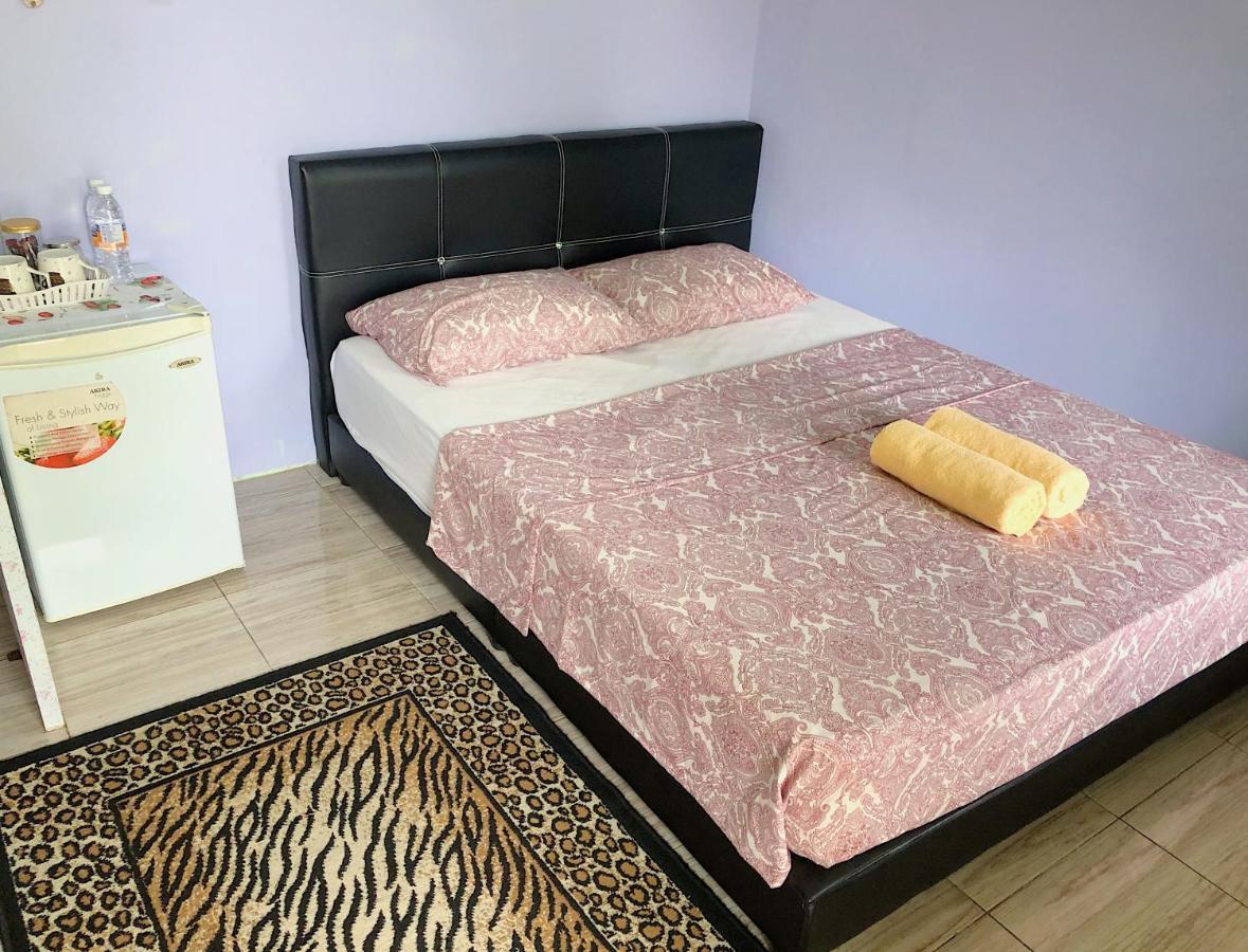 Merdeka Guest House 2 Κουτσίνγκ Εξωτερικό φωτογραφία