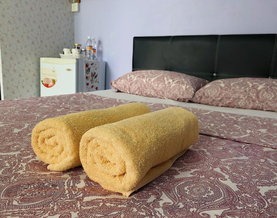 Merdeka Guest House 2 Κουτσίνγκ Εξωτερικό φωτογραφία